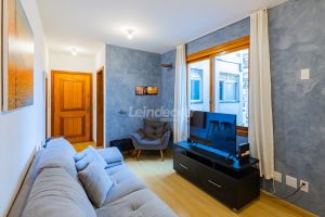 Apartamento à venda com 74m², 2 dormitórios, 1 suíte, 1 vaga no bairro Menino Deus em Porto Alegre - Foto 5
