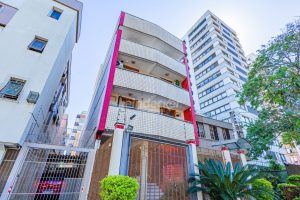 Apartamento à venda com 74m², 2 dormitórios, 1 suíte, 1 vaga no bairro Menino Deus em Porto Alegre - Foto 21