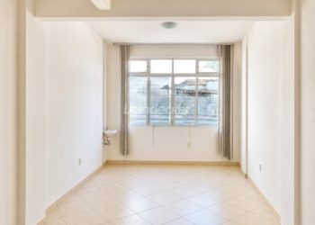 Sala para alugar com 22m² no bairro São Geraldo em Porto Alegre