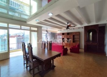 Apartamento para alugar com 130m², 3 dormitórios, 1 vaga no bairro Petrópolis em Porto Alegre