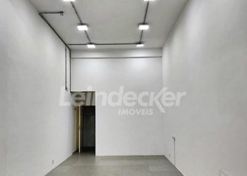 Loja para alugar com 54m², 1 vaga no bairro Rio Branco em Porto Alegre