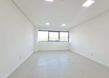 Sala para alugar com 33m² no bairro Teresópolis em Porto Alegre