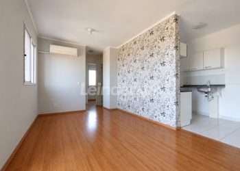 Apartamento para alugar com 53m², 2 dormitórios, 1 vaga no bairro Humaitá em Porto Alegre