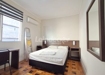 JK para alugar com 35m², 1 dormitório no bairro Centro em Porto Alegre