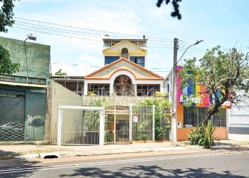 Casa Comercial para alugar com 500m² no bairro Petrópolis em Porto Alegre