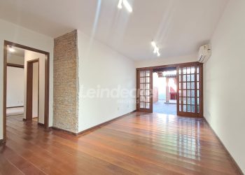 Apartamento para alugar com 80m², 3 dormitórios, 1 vaga no bairro Petrópolis em Porto Alegre