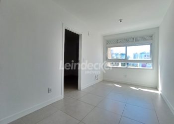 Apartamento para alugar com 31m², 1 dormitório, 1 vaga no bairro Cidade Baixa em Porto Alegre