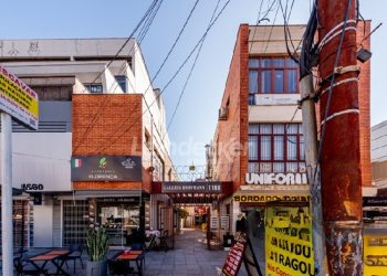 Loja para alugar com 47m² no bairro Floresta em Porto Alegre
