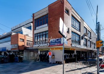 Loja para alugar com 33m² no bairro Floresta em Porto Alegre