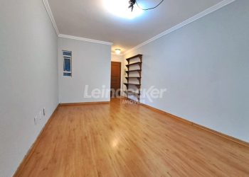Apartamento à venda com 51m², 1 dormitório, 1 vaga no bairro Moinhos de Vento em Porto Alegre