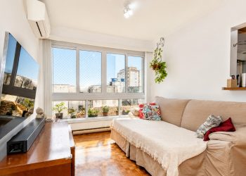 Apartamento à venda com 84m², 2 dormitórios, 1 suíte, 1 vaga no bairro Rio Branco em Porto Alegre
