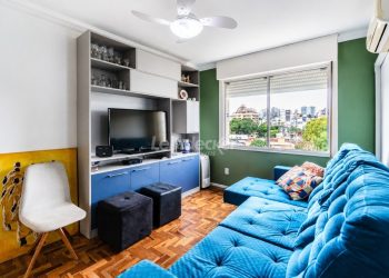 Apartamento à venda com 78m², 2 dormitórios, 1 vaga no bairro Santa Cecília em Porto Alegre