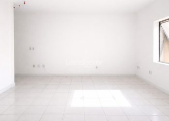 Salas/Conjuntos à venda com 47m² no bairro Petrópolis em Porto Alegre